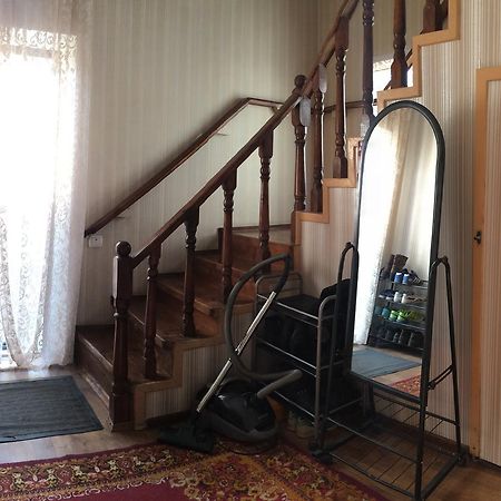 Holiday Hostel House บิชเคก ภายนอก รูปภาพ