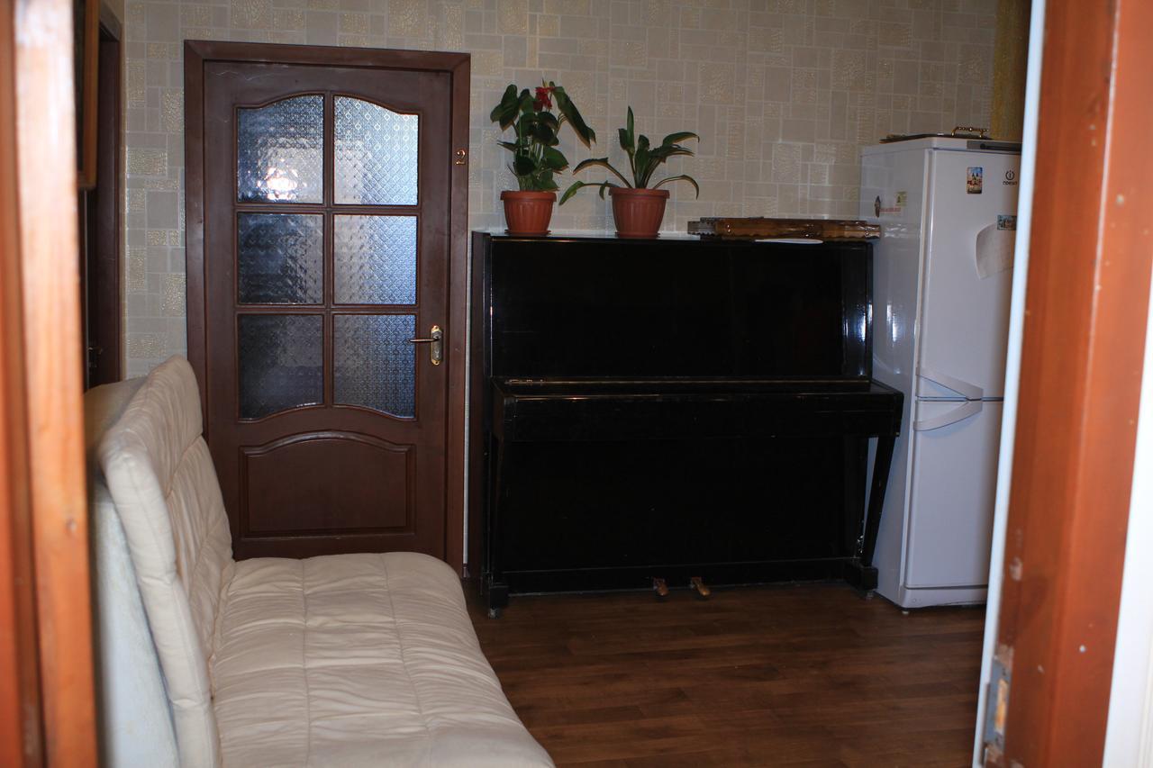 Holiday Hostel House บิชเคก ภายนอก รูปภาพ