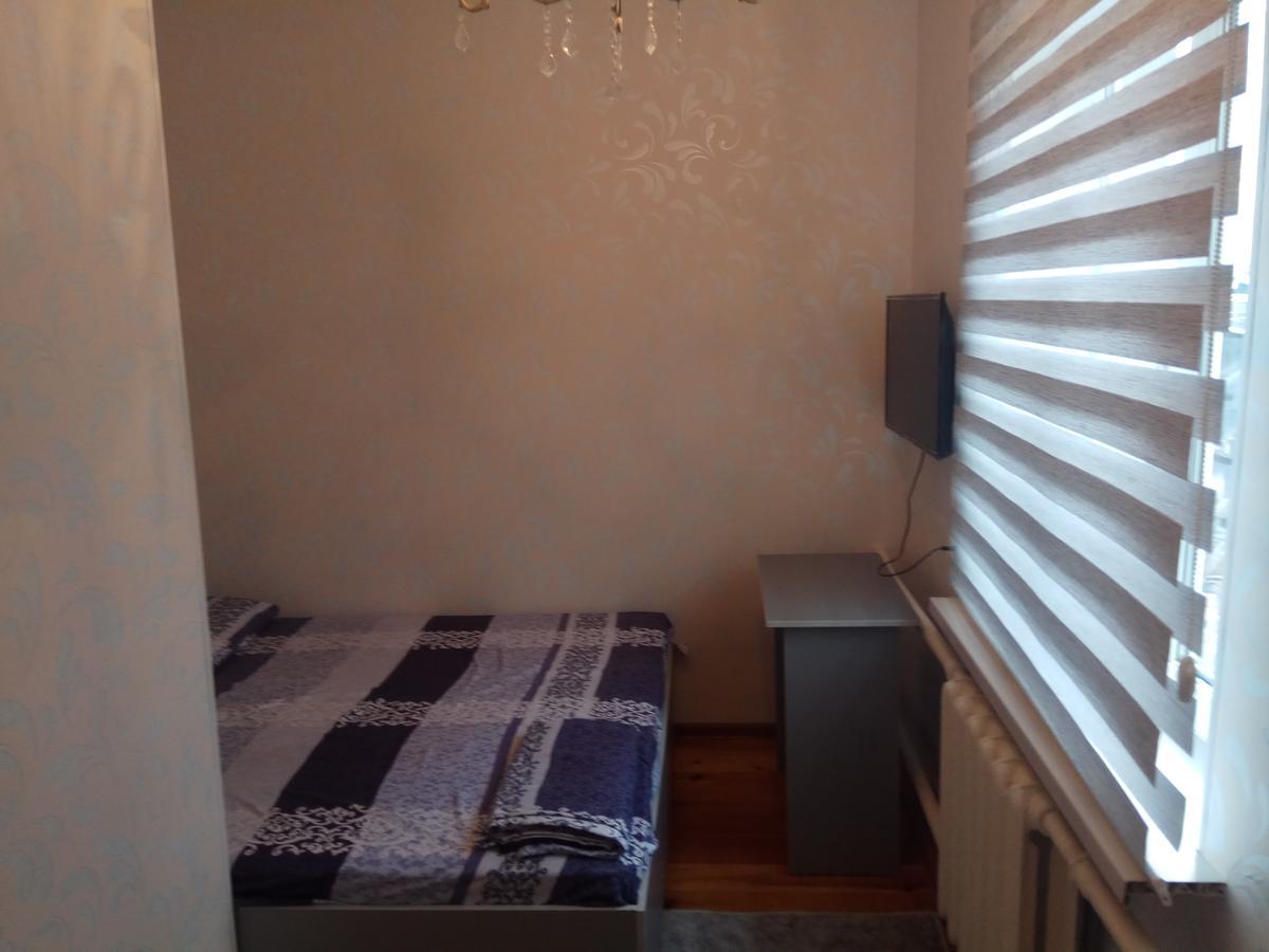 Holiday Hostel House บิชเคก ภายนอก รูปภาพ