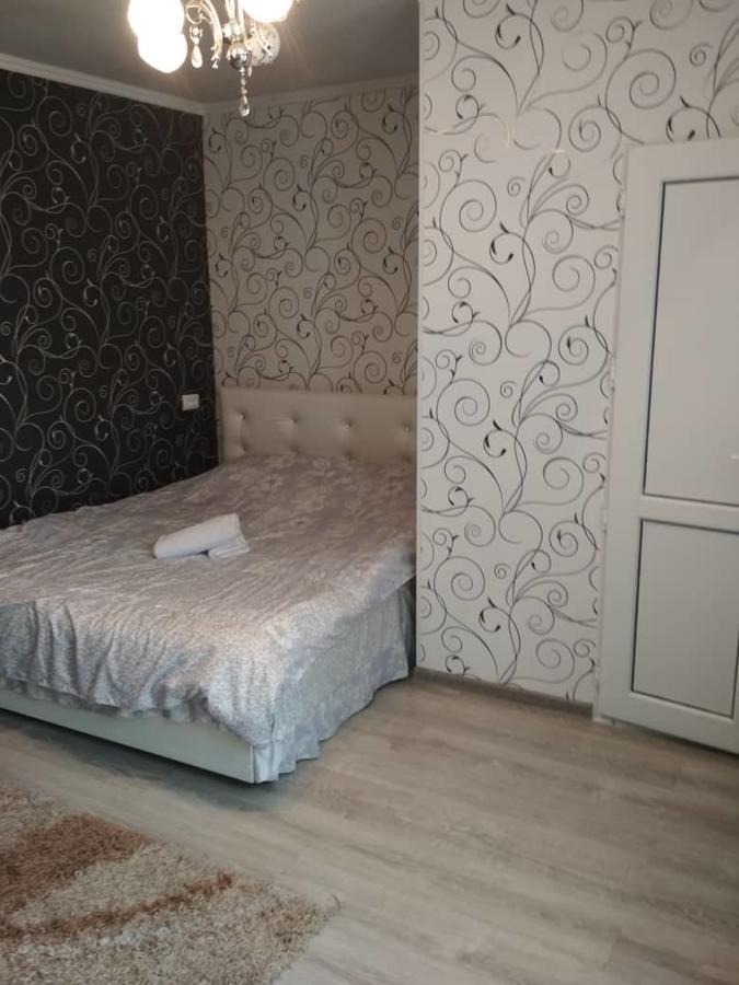 Holiday Hostel House บิชเคก ภายนอก รูปภาพ