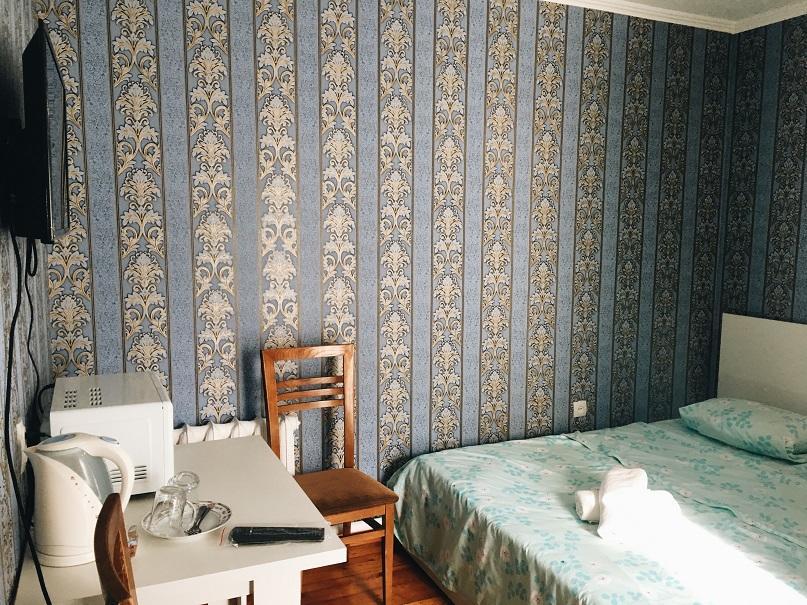 Holiday Hostel House บิชเคก ภายนอก รูปภาพ